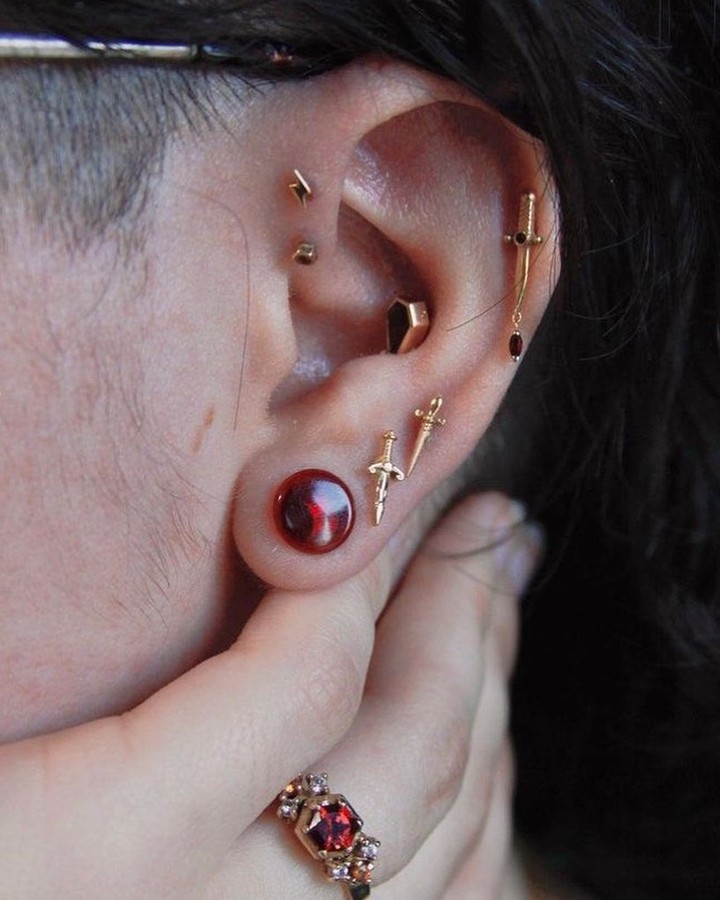 Noel, CHICAGO, USA. noel.piercings