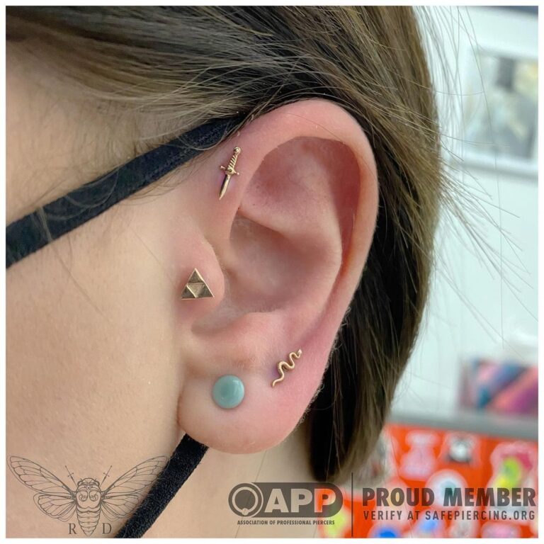 Rachael Dancer, ALBERTA, CANADA. piercings by raydan